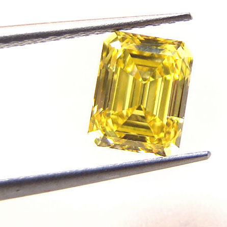 View 1.14 ct. Emerald Cut Fancy Vivid Yellow